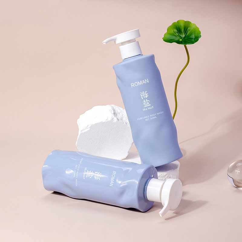 300 ml šampon, dávkovač sprchového gelu, vlasový kondicionér lahvička s pumpičkou na pleťové mléko 300 ml šampon, dávkovač sprchového gelu, vlasový kondicionér lahvička s pumpičkou na pleťové mléko