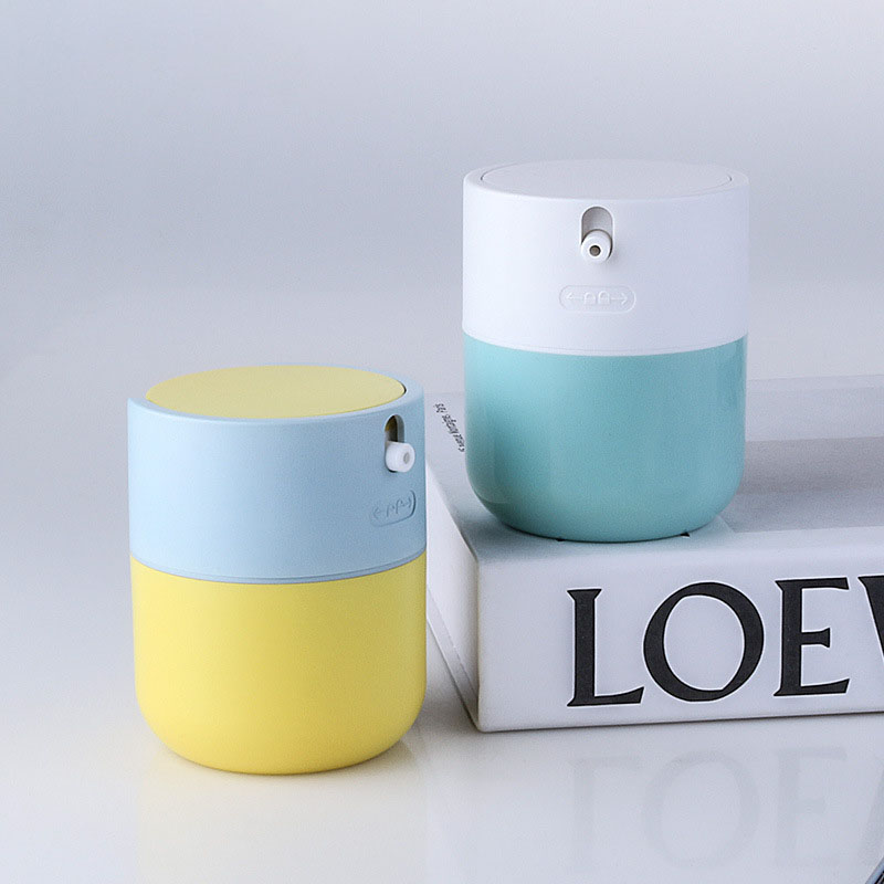 30ml 50ml kosmetická bezvzduchová nádoba s PP plastovou pumpičkou pro péči o pleť oční krém sérum s esenciálními oleji