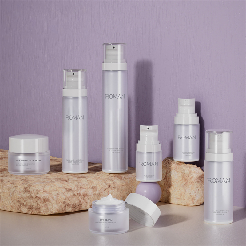 30 ml 40 ml 60 ml 100 ml Bílá perleťová lahvička s kosmetickou pumpičkou AS Nový plastový materiál pro Pleťový krém ve spreji s vodou Balení v plechovce